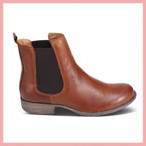 Miz Mooz Lewis Chelsea Boot - Brandy